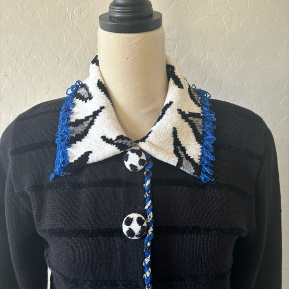 Vintage Jack B Quick Black Blue Animal Print Cardigan Pocket Sweater Size Small - Picture 2 of 8